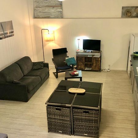 Gite Au Calme 2 A 6 Personnes Dans Un Paysage Totalement Paisible -Plages A 22 Min- Quite Cottage 2 To 6 Persons In Total Peaceful Landscape -Beaches At 22 Min- Landévant Exterior foto